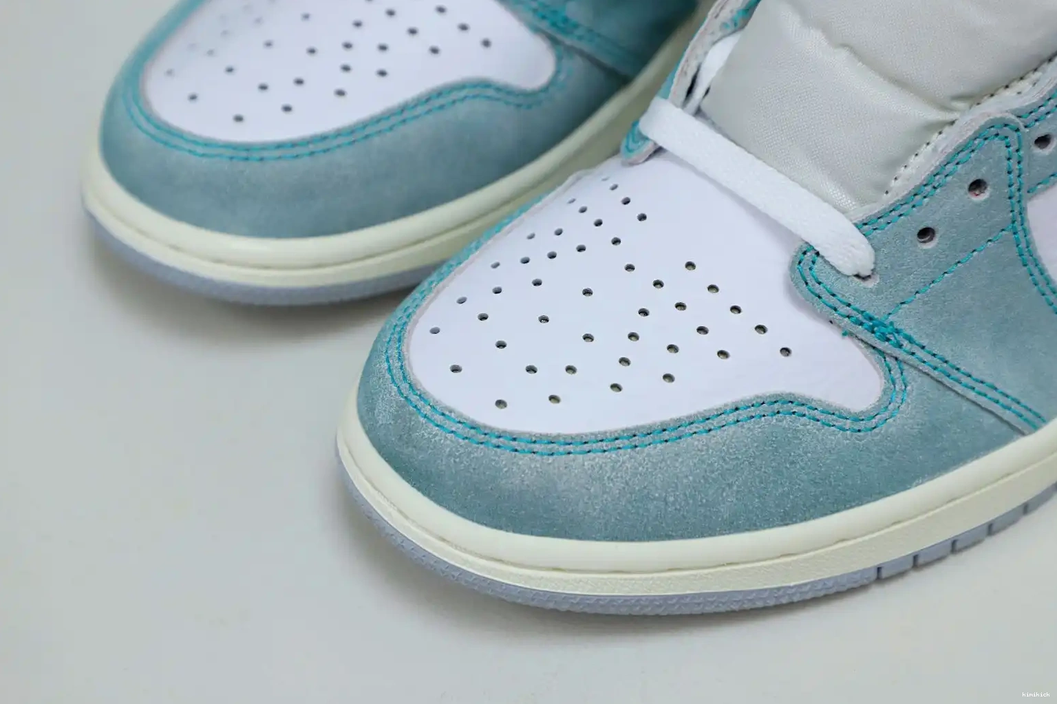 HIGH JORDAN RETRO 1 'TURBO GREEN' Kimikick OG AIR 0518